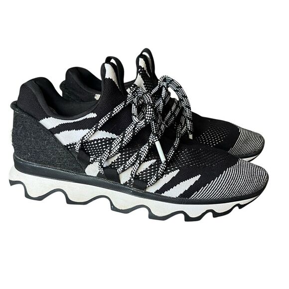 Sorel Kinetic Lace Sneaker Patterned Black White Knit Womens 8 - Picture 1 of 7